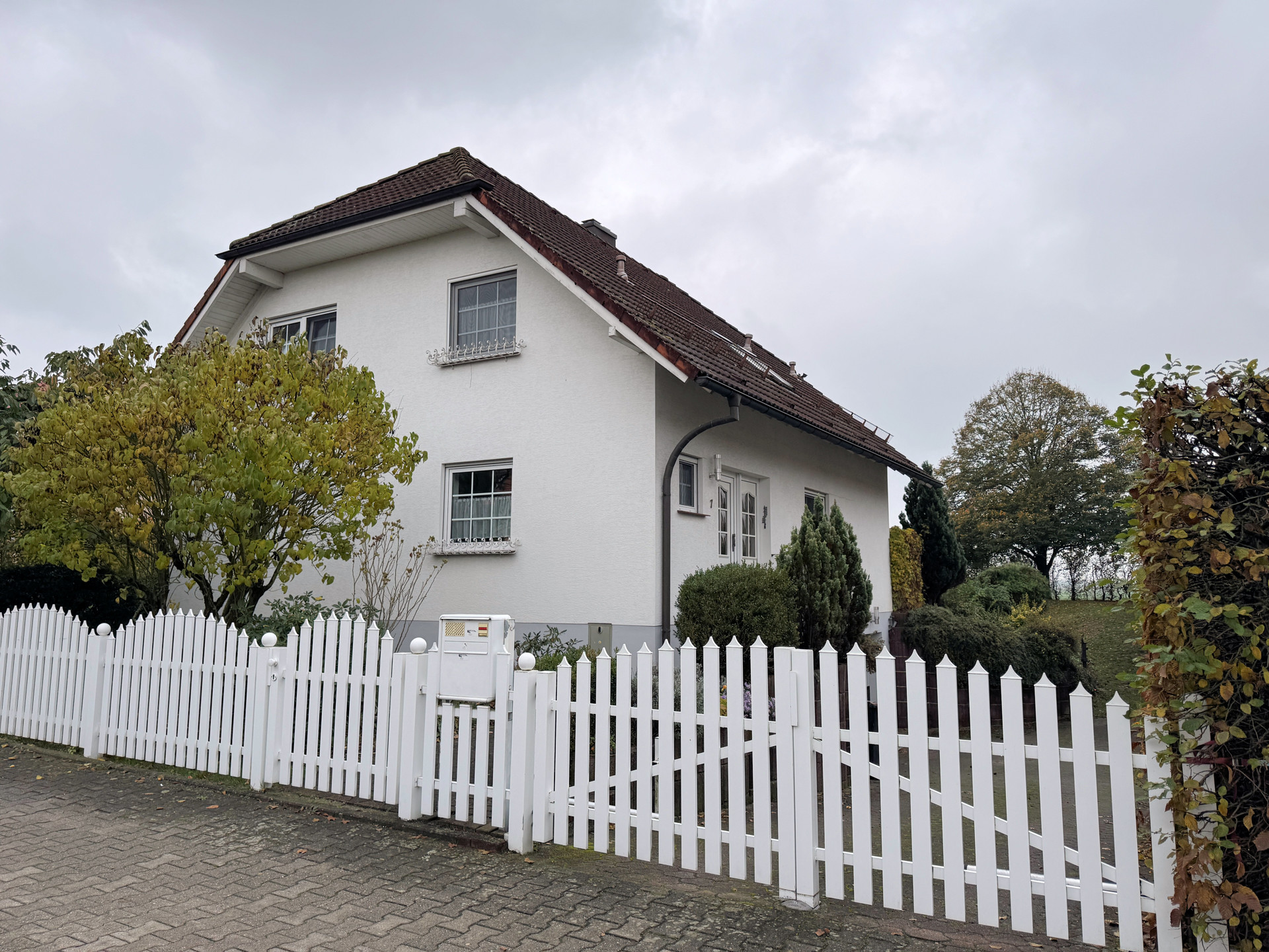 Ruhig, Großzügig und Freistehend - Ihr Einfamilienhaus vor den Toren Dresdens!